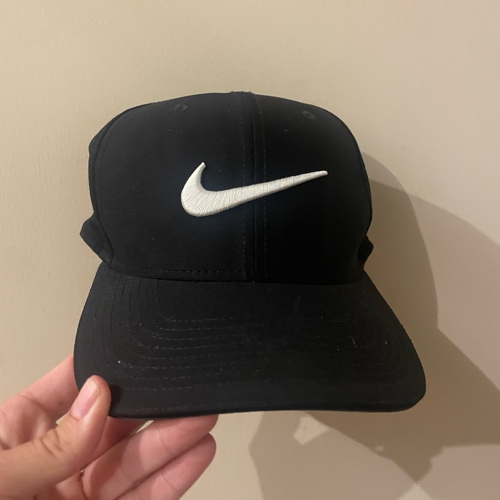 Black Nike Golf Hat M/L‎
